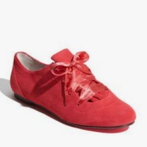 Betsey Johnson Drrew Rose leather oxford ribbon